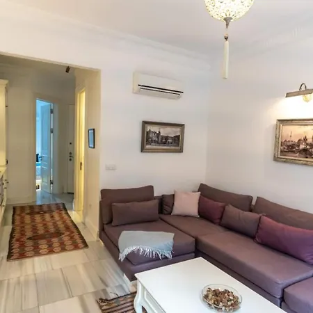 Designer 1-bdr In Trendy Neighborhood *